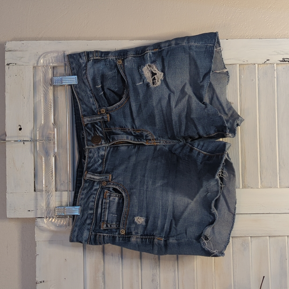 American Eagle distressed jeans